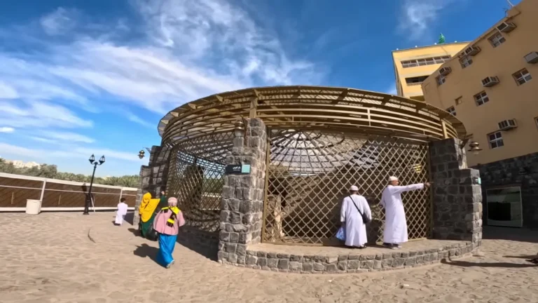 Ghars Well in Madinah where the Prophet Muhammad ﷺ drank, made wudhu, and asked to be washed with its water after death