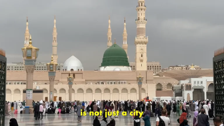 Masjid al Nabawi in Madinah with Green Dome and Rawdah area in 2025