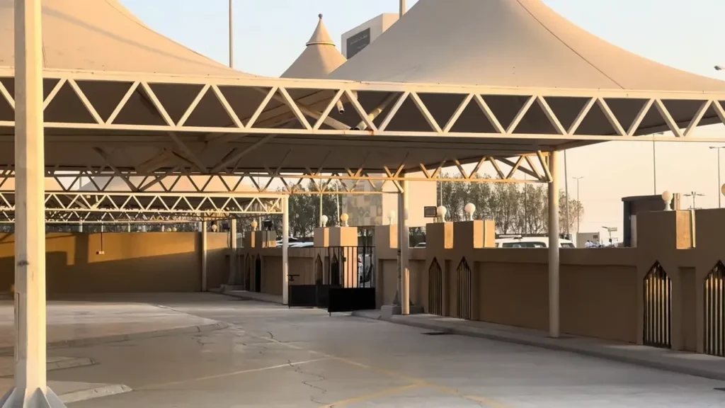 Southern pilgrim entry point on the coastal route to Makkah with ihram timing before the boundary and practical road-travel reminders